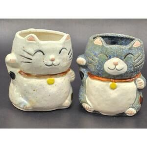 Kotobuki Fortune Waving Tabby Cat Mugs Japanese Ceramic Maneki Neko Grey White
